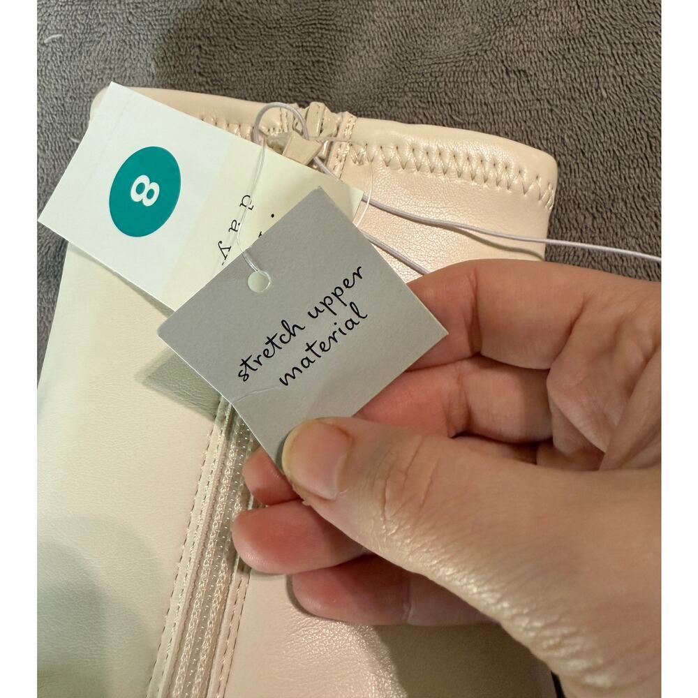 NWT A New Day Women's Stretch Kitten Heel Ankle Boots White Size 8 Spring - Picture 6 of 7